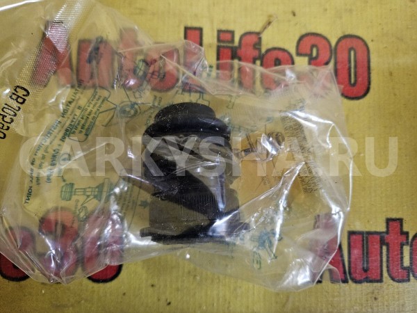 Опора шаровая передней подвески Nissan Micra оригинальный номер 40160AX000