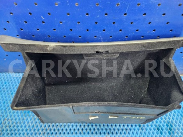 бардачок toyota avensis t250 Toyota Avensis оригинальный номер 5555005070