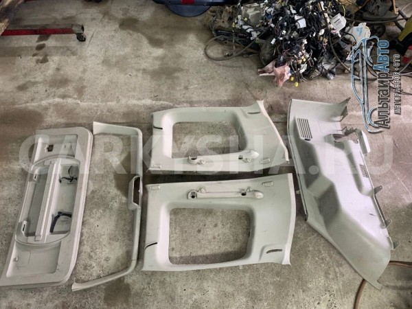 Обшивка пластик багажника левая правая Pajero 4 Mitsubishi i 