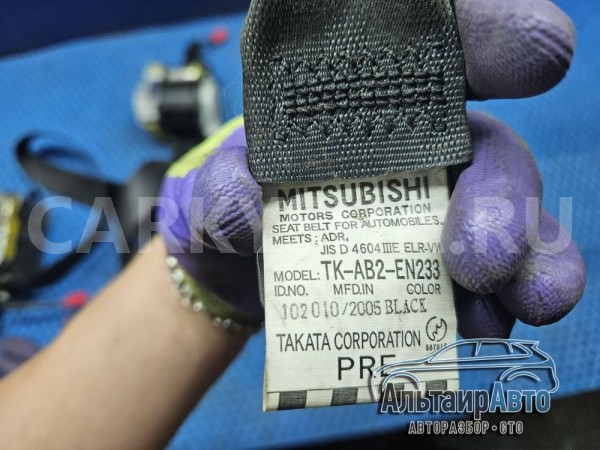 Ремни безопасности перед Mitsubishi Pajero 3 V75W Mitsubishi i оригинальный номер MR634341