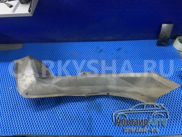 Защита горловины бензобака Pajero 3 пыльник Mitsubishi i оригинальный номер MR342827