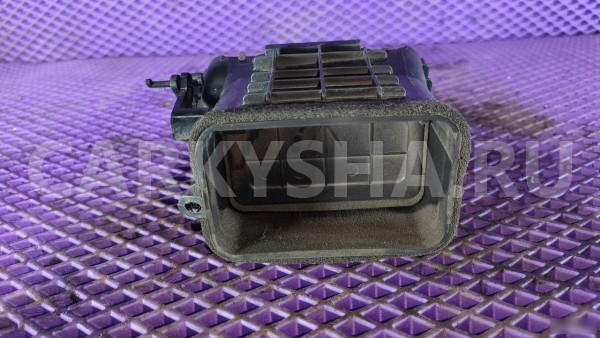 Дефлектор торпеды правый Mitsubishi Lancer 9 Mitsubishi i 