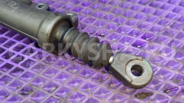 Главный цилиндр сцепления Mercedes-Benz W210 Mercedes-Benz E-klasse оригинальный номер 2022900112