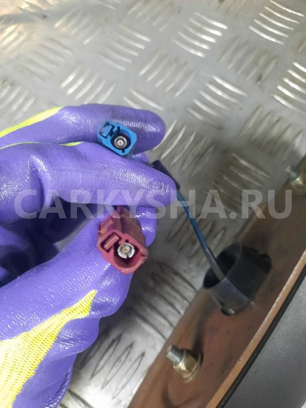 Антенна Land Rover Range Rover Sport Land Rover Range Rover оригинальный номер XUI500124PNP