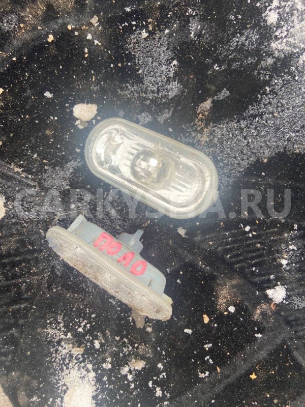 Повторитель в крыло Volkswagen Polo IV (2001—2005) Volkswagen Polo оригинальный номер 1J0949117