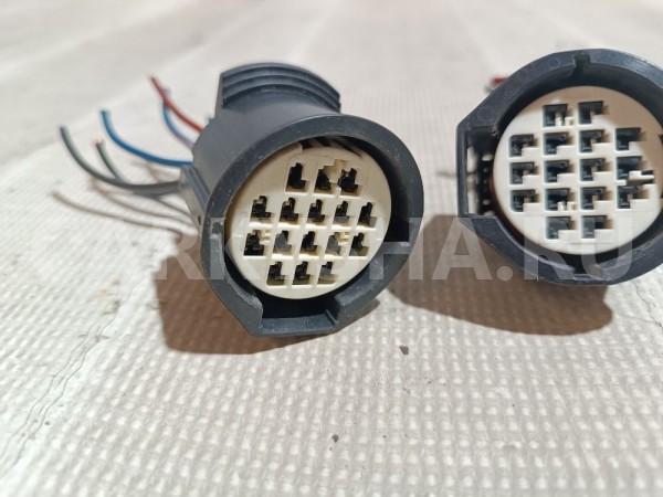 Разъем фары Land Rover Range Rover оригинальный номер LR001551