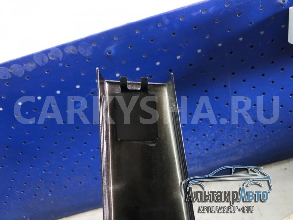 Накладка средней стойки левая Volkswagen Touareg Volkswagen Touareg оригинальный номер 7L6853317D