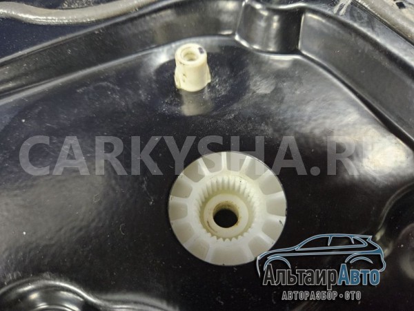 Стеклоподъемник передний правый LR Discovery 3 La Land Rover Discovery оригинальный номер CUH500160