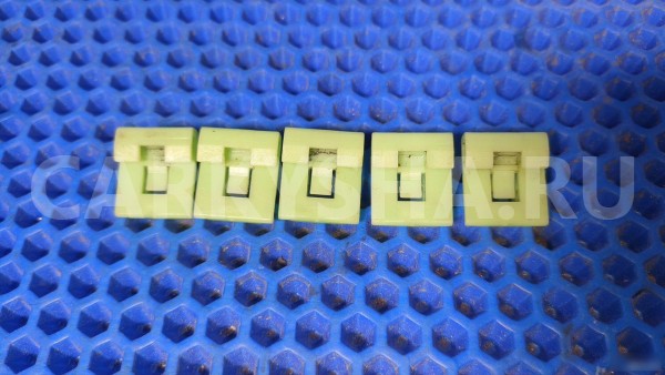 Клипсы молдинга боковго стекла Ford Focus 1 Ford Focus 