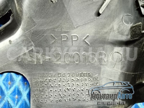 Накладка правого сидения Pajero 4 2015 Mitsubishi i оригинальный номер MR657132